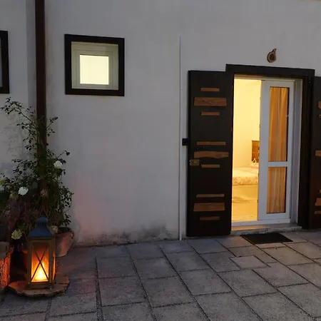 ゲストハウス Masseria San Basilio ジュルディニャーノ